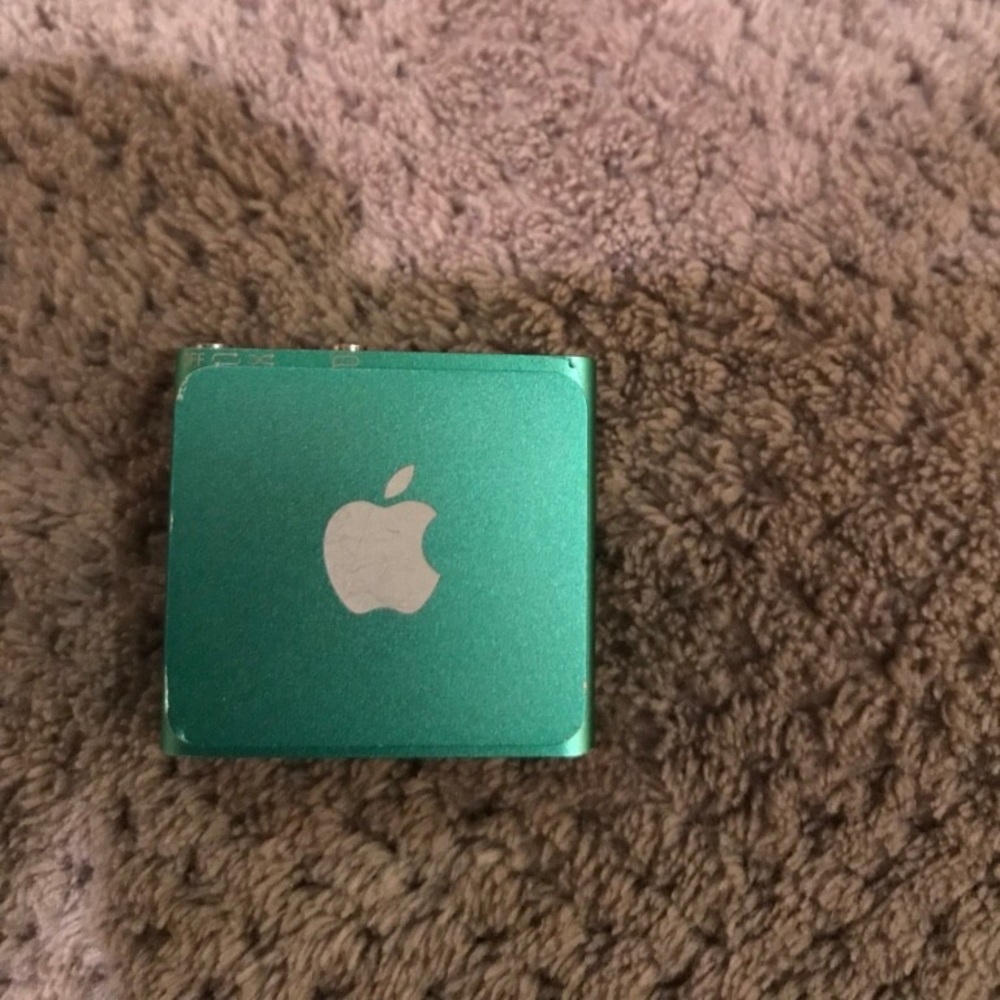 iPod 4th generation - Picture 2 of 5